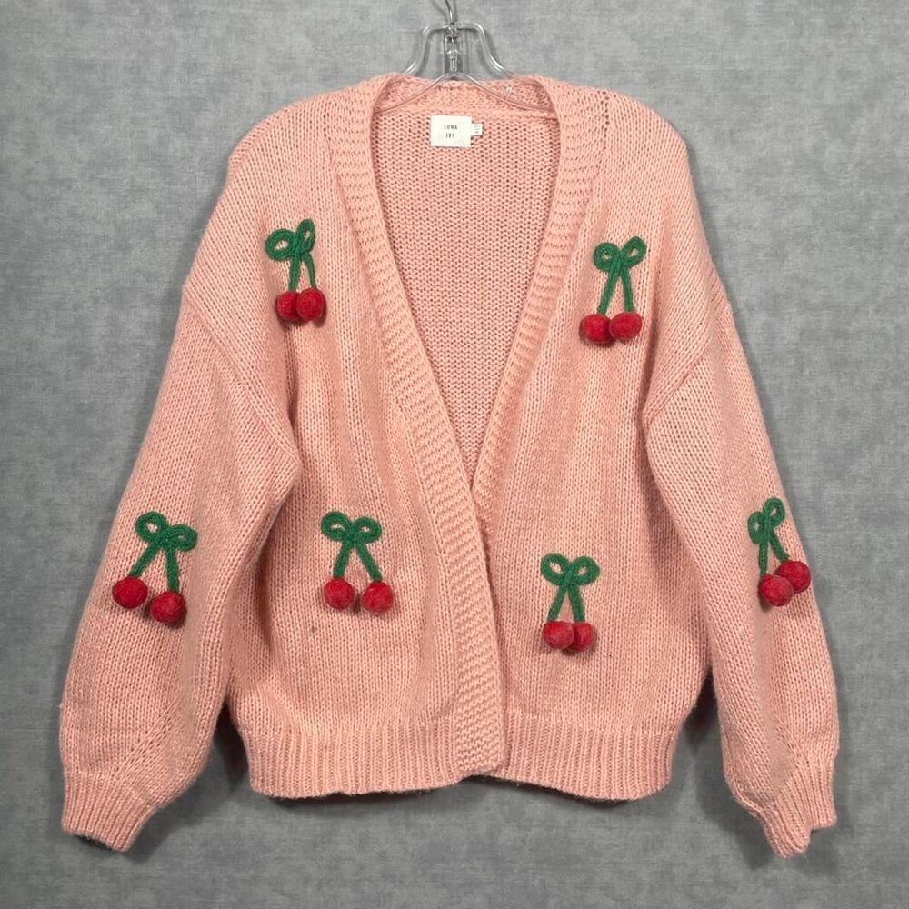 Cherry cardigan with 3D cherries